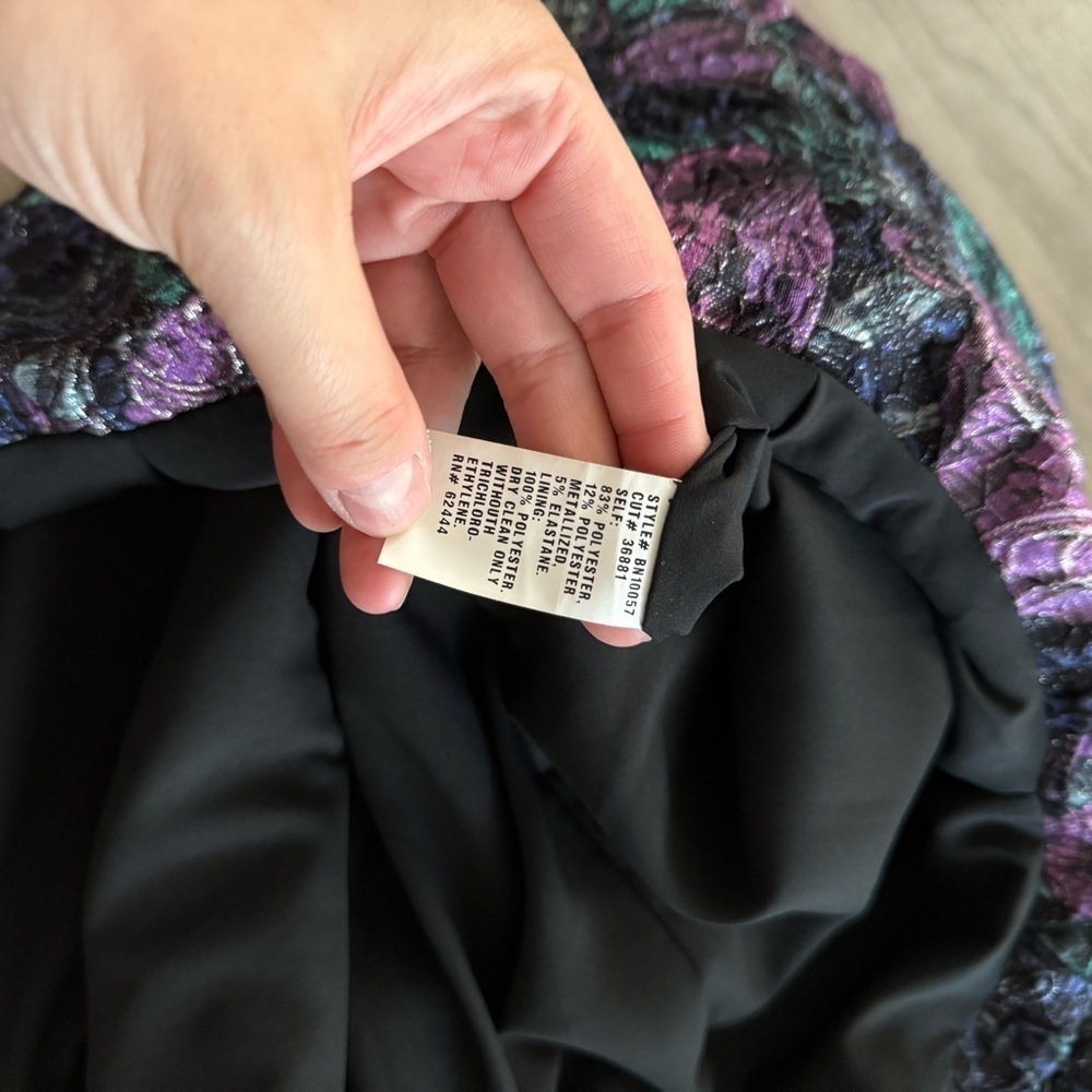 New‎ Nicole Miller Purple Floral Shimmer Textured Dress - Picture 4 of 6